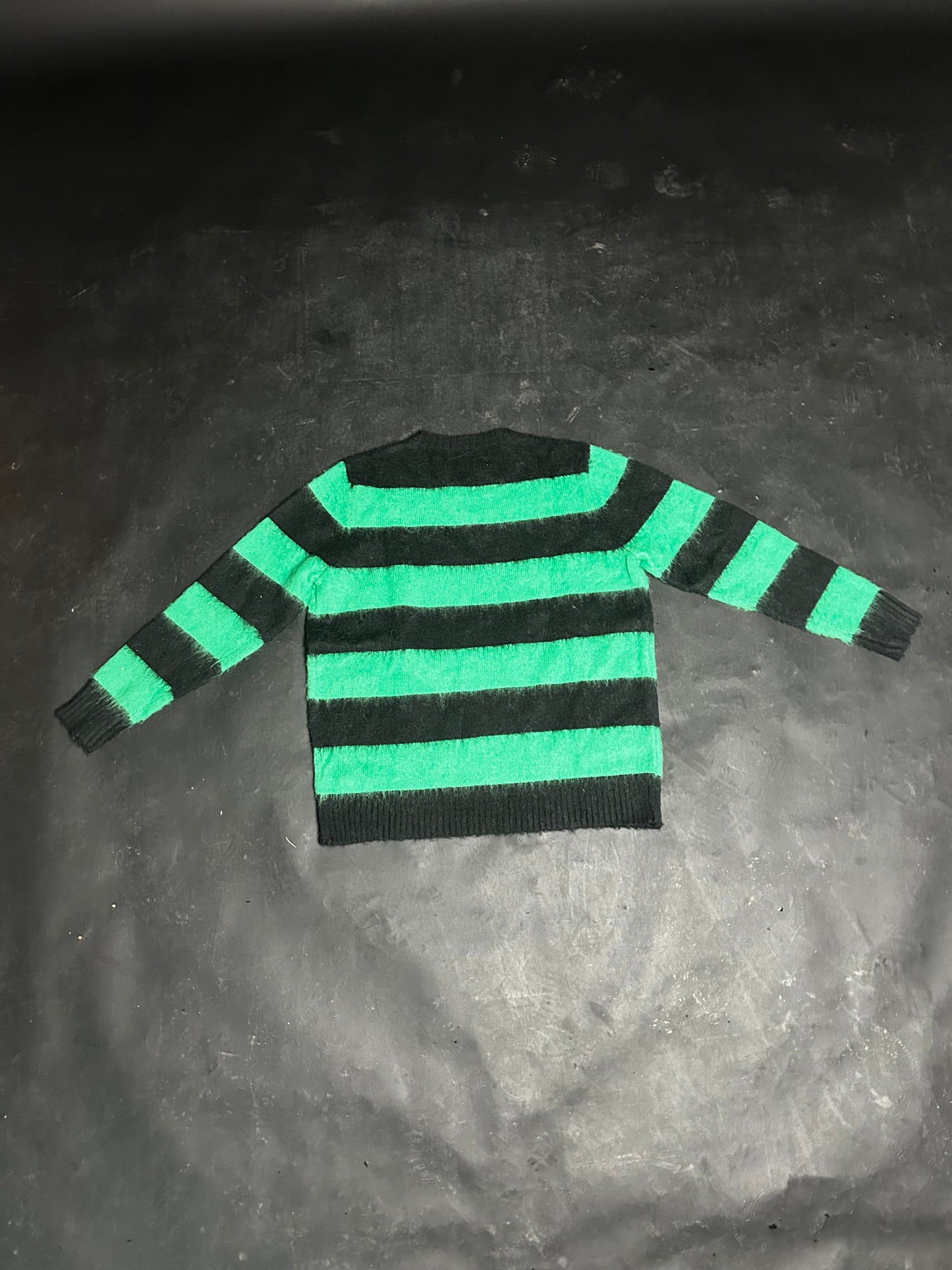 FACES MOHAIR SWEATER